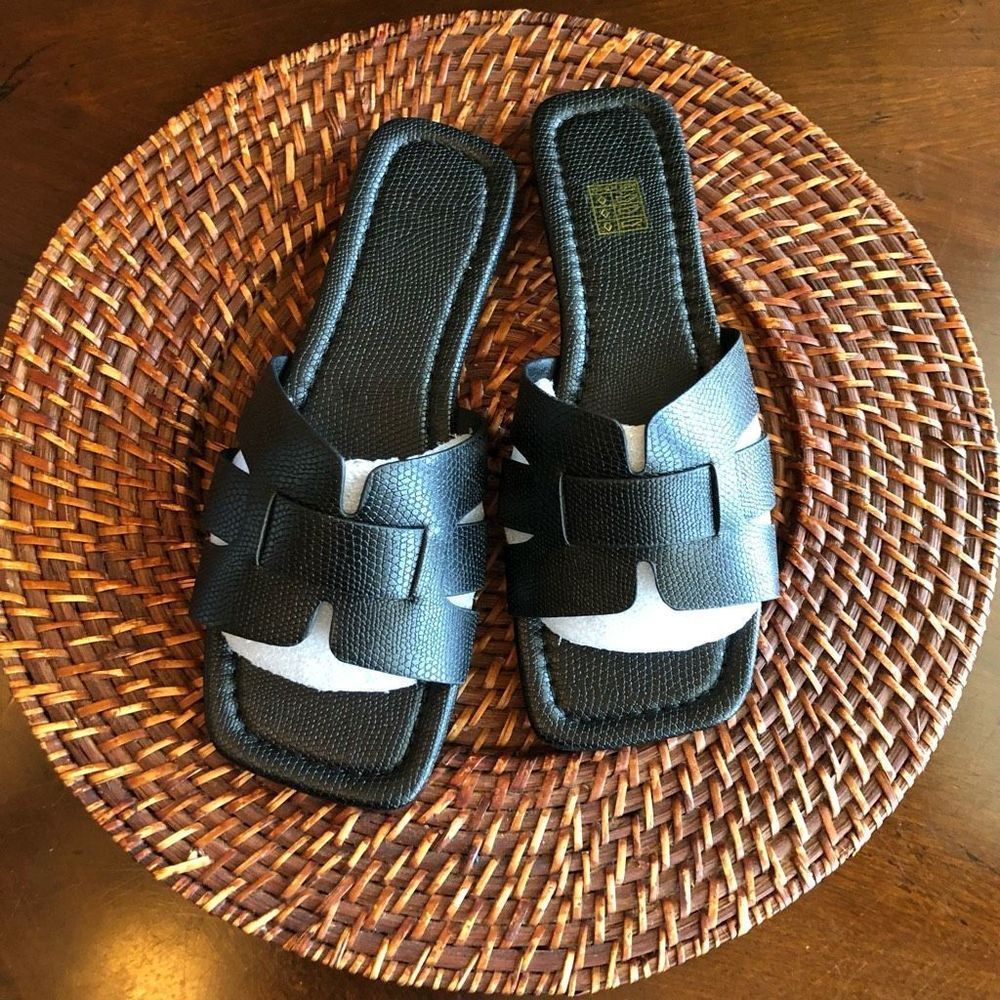 UNBRANDED - L Sz 6 (36) Snakeskin Embossed PU Slide Sandals. Waterproof & NWT! - Picture 3 of 12